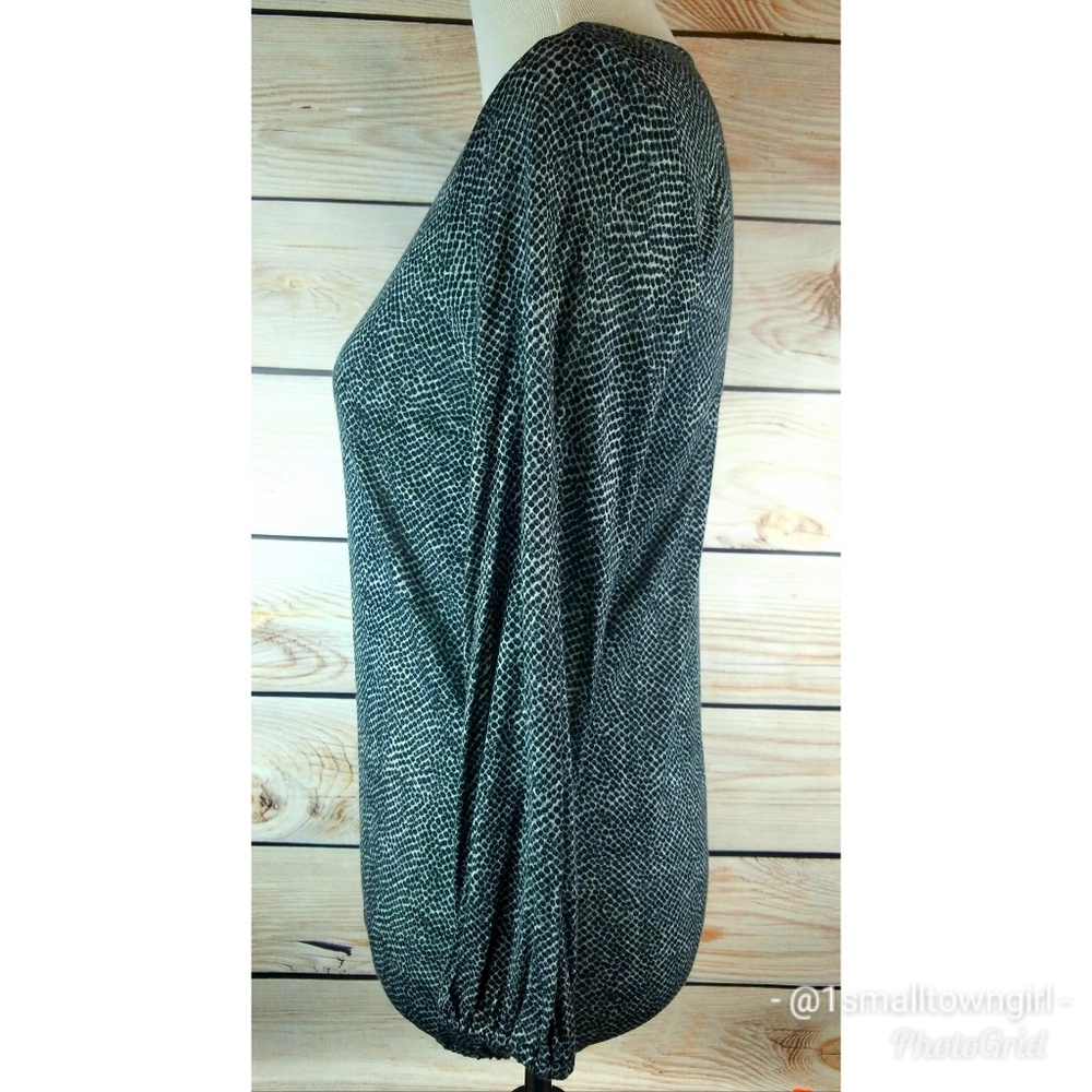 Michael Kors keyhole front leopard print top S NWT - Picture 7 of 8